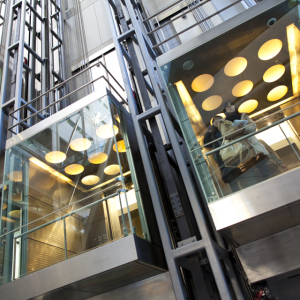 Conductor de ascensor